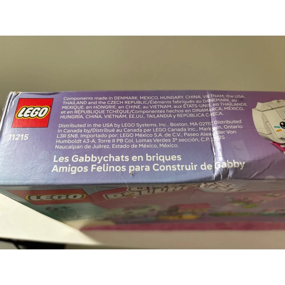 LEGO Gabby's Dollhouse 11215 Gabby's Brick-Built Cat Friends 324 Pcs Set NEW
